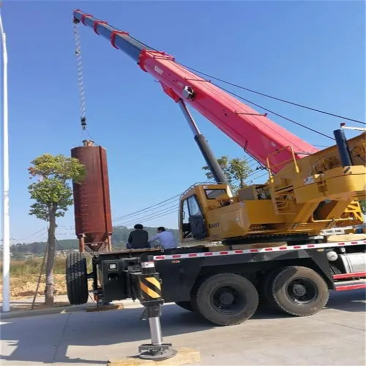 无锡锡山专业吊车租赁多少钱