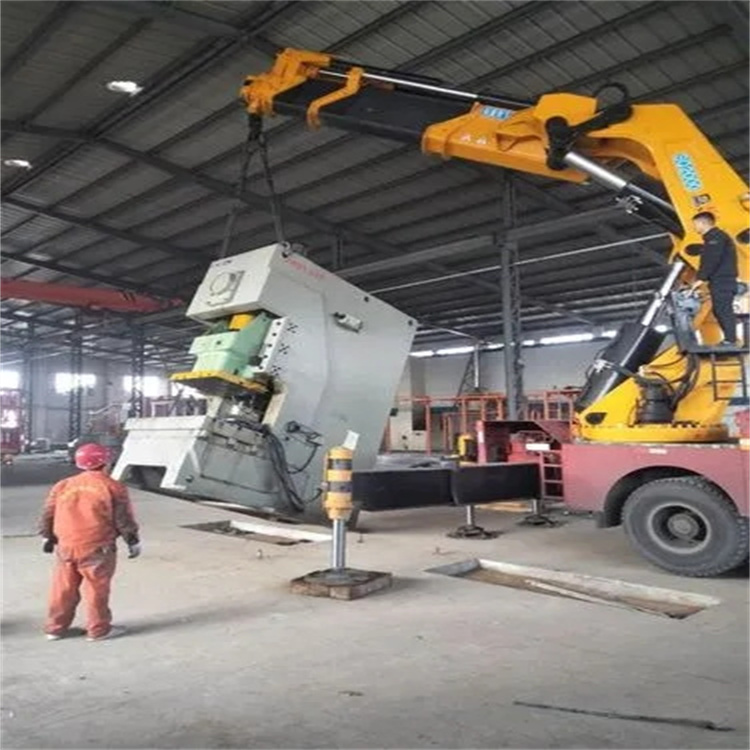 无锡锡山80吨折臂吊车出租附近电话