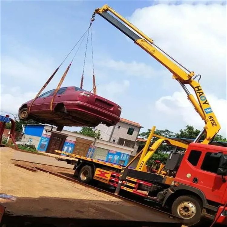 无锡锡山吊车吊汽车的正确方法